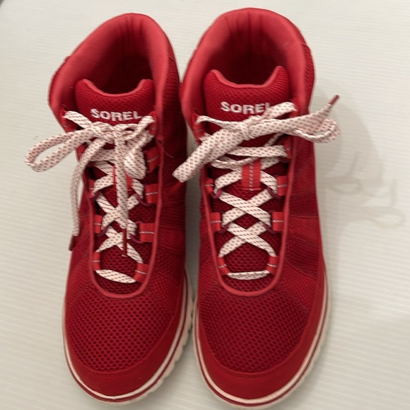 SOREL TIVOLI GO HIGH-TOP RED SNEAKERS WOMENS SIZE 8.5 - Picture 2 of 14